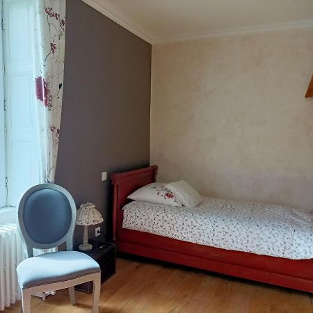 Le Manoir "Aux Douves" Bed & Breakfast Bazoges-en-Paillers Exterior foto