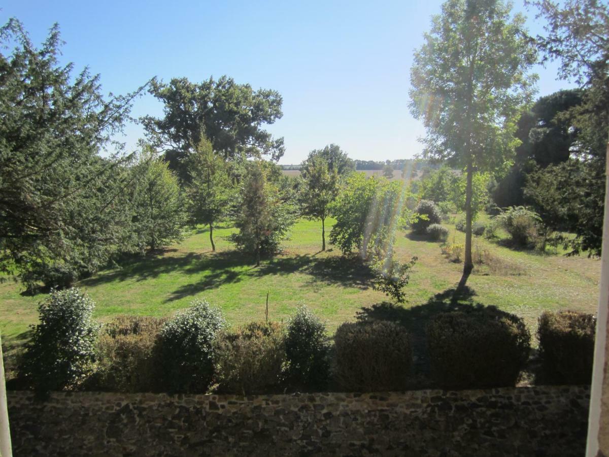Le Manoir "Aux Douves" Bed & Breakfast Bazoges-en-Paillers Exterior foto
