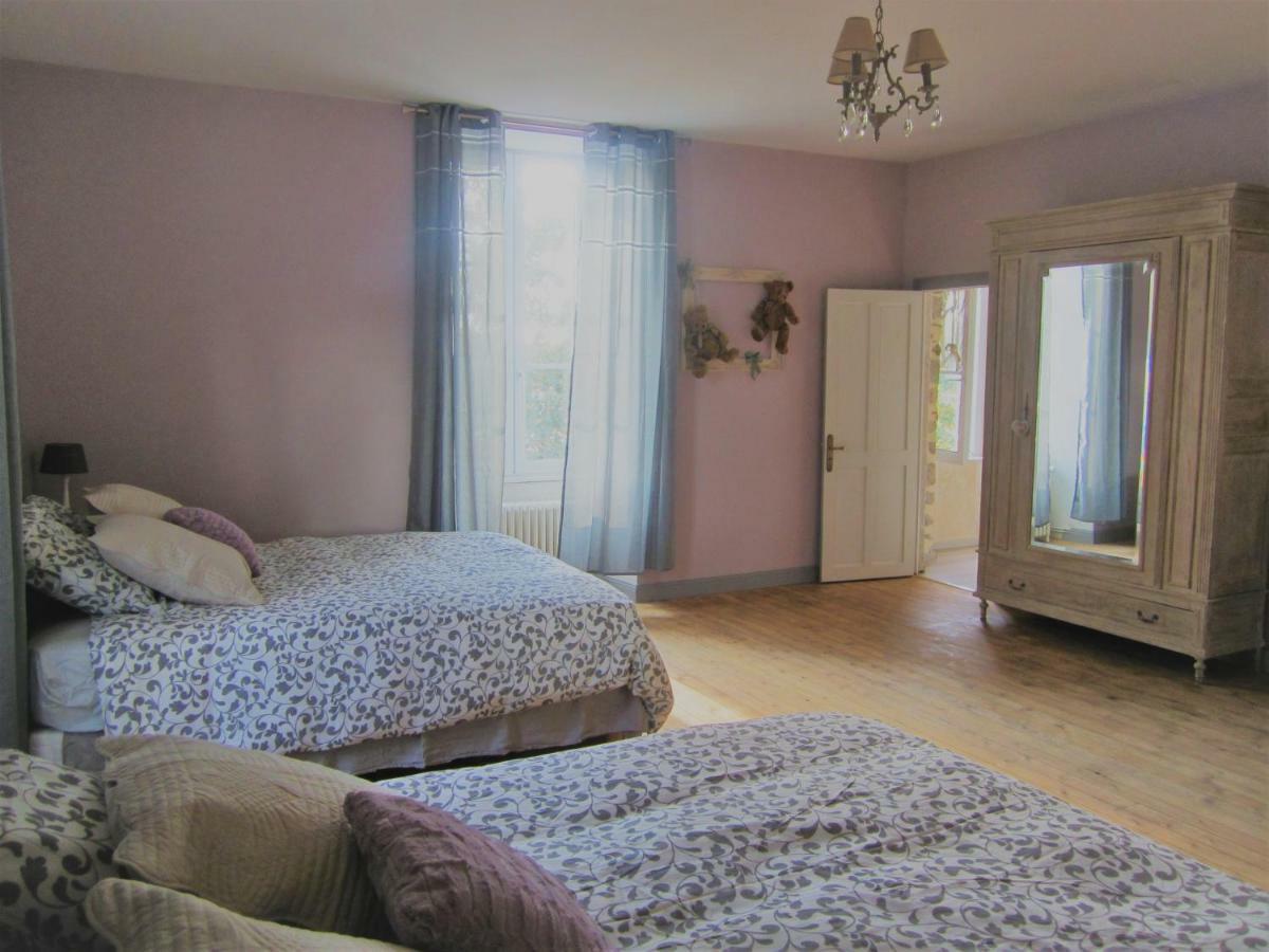 Le Manoir "Aux Douves" Bed & Breakfast Bazoges-en-Paillers Exterior foto